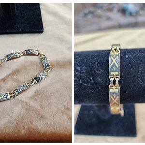 Unique  Bracelet Safety Chain Gold Tone